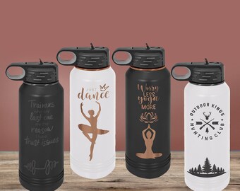 Botella de agua aislada al vacío de 32 oz con logotipo personalizado y tapa deportiva