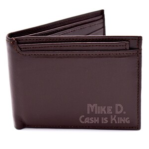 Cartera de Hombre Marrón Personalizado - Cuero Genuino ? Regalo perfecto para hombres, regalo de novio, regalo del día del padre o regalo de padrinos