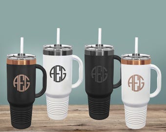 Taza de viaje con aislamiento al vacío de 40 oz con monograma personalizado, redonda, con asa y pajita incluida