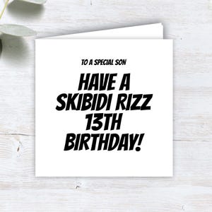 Tarjeta de cumpleaños personalizada Have a Skibidi Rizz - Nombre en la tarjeta - Cualquier edad - Tarjeta de cumpleaños divertida