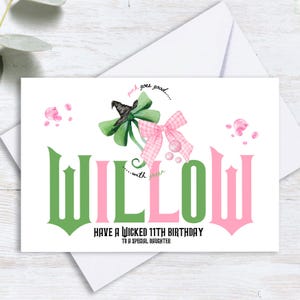Cartão de aniversário personalizado A Wicked - Nome no cartão - Qualquer idade - Cartão rosa e verde
