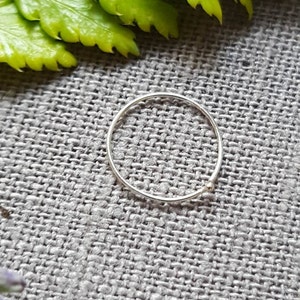 THIN CARTILAGE RING in 9ct Gold and Sterling Silver , 0.4mm/26 guage, Earring, Hypoallergenic, upper ear Ring, Piercing, Hoop