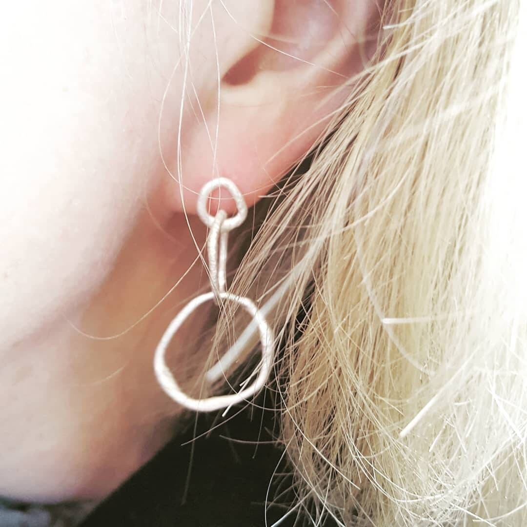 ピアス murmur [925silver]Great triple hoop earring Triple Hoop Earrings From Sterling Silver Organic Hammered