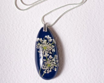 flower pendant - dark-blue resin & sterling silver