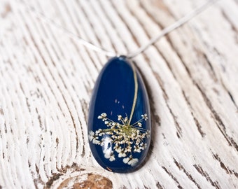 flower pendant - dark-blue resin & sterling silver