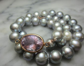 Beaded bracelet grey chain Tahiti amethyst glamour