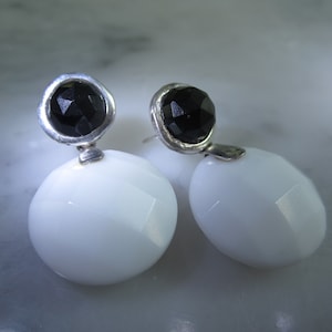 Earrings earrings Lily Onyx Silver Ring Chain