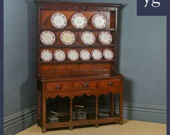 Antique Welsh Georgian Oak Three Drawer Dresser Base Sideboard Potboard & Rack (Circa 1780)