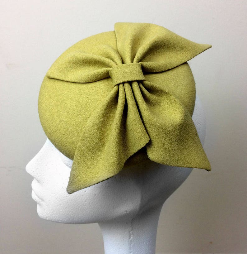 CAROL Chartreuse Lime Green Wool Crepe Millinery Fifties Style Button Fascinator Cocktail Hat
