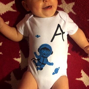 Custom/Personalised Illustrated Alphabet/Initial Hand Screenprinted Short/Sleeveless Baby Grow Baby Shower Gift image 1