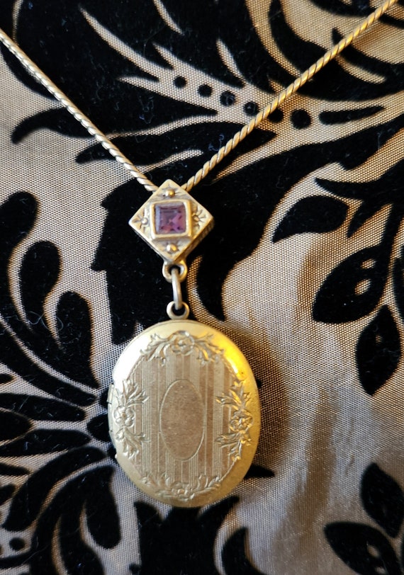 1950s Vintage Gold Chain Necklace w/ Gold Locket - image 1