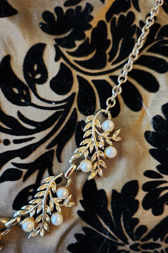 1950s Gold Necklace with Faux Pearls