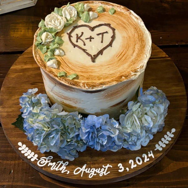 Soporte redondo para pasteles personalizado de 45 cm, soporte para pasteles de baby shower con nombre, plato de madera para pasteles de despedida de soltera, bandeja para servir postres