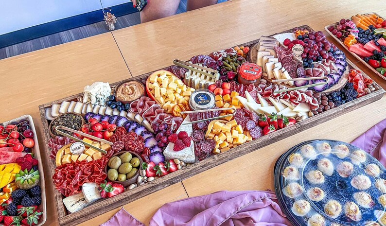 Centerpiece serving tray, wooden ottoman table tray, kitchen storage and organization, gift for her, charcuterie board with handles imagen 2