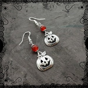 Cute silver pumpkin earrings with carnelian and .925 ear wires. Halloween, Samhain, witch, Fall, Autumn, Trick or Treat!