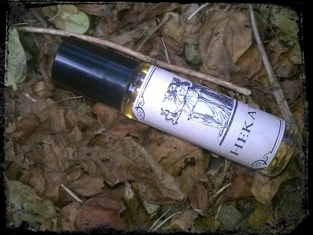 Hekate Original Perfume Oil, Hecate, Goddess, Devotional, Ritual, Deep