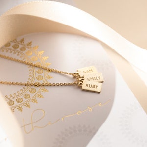 Gepersonaliseerde tag-naamketting - verkrijgbaar in zilver of verguld