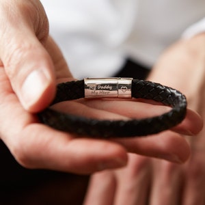 Men&#39;s Personalised Silver Clasp Leather Bracelet, Custom Mens Bracelet, man&#39;s Leather Bracelet, Birthday Gift for Husband, Father&#39;s day