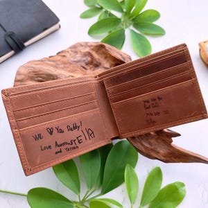 Cartera personalizada para papá, cartera con dibujo infantil, cartera grabada, cartera personalizada, escritura personalizada, cartera monogramada para hombre, regalo único para papá imagen 8