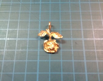 Vintage 10k gold Rose Charm