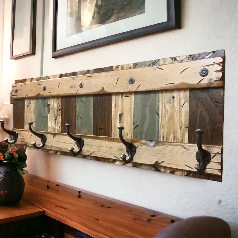 Perchero de pared PICKET con 5 ganchos de madera, 38x4x17 cm — Qechic