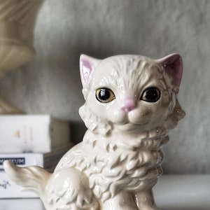 Sweet White Angora Kitten Figurine | Goebel, made in Germany