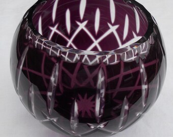 Vase en cristal violet, centre de table vintage en améthyste, violet foncé taillé en cristal clair