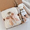 Christmas Gift, Holiday gifts, Christmas gift idea, Home decor, festive gift box, festive decor, gift box for her, hygge gift, Blanket Gift