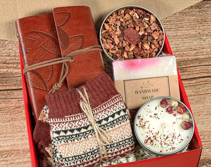 Warm and Cozy Hygge Self Care Gift Box, Hygge Gift for Her, Care Package for Her, Christmas Gift Basket, Gift Box for Women, Self Care Box