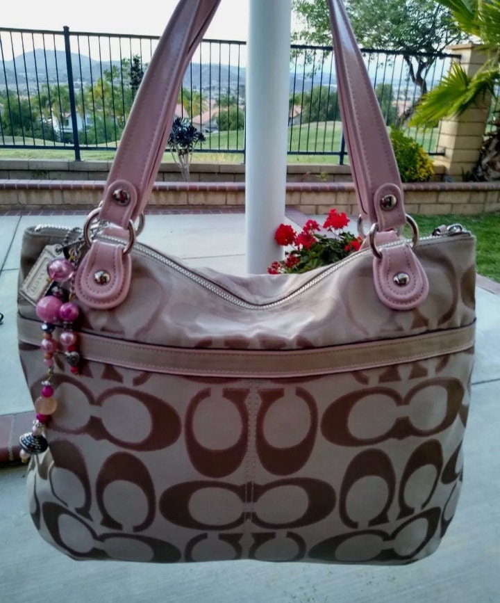 Coach poppy pink purse | Brown leather shoulder bag, Coach leather bag,  Purses