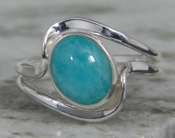 Vintage 925 Sterling Silver Plated Caribbean Blue Art Deco Glass Ring Size 9.75-Blue Quartz Ring-Sterling Silver Overlay Blue Glass Ring