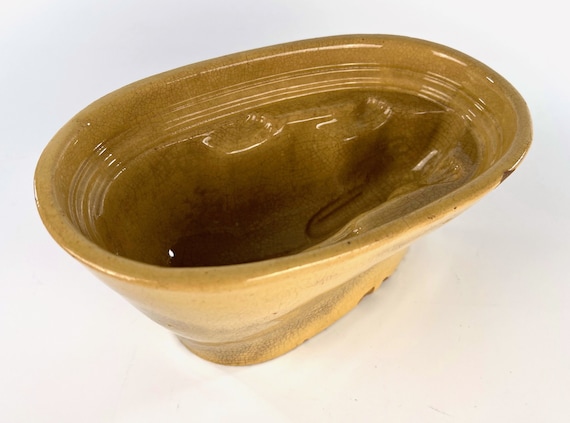 Antique Yellow Ware Food Mold with Resting Rabbit Design 4Q19C