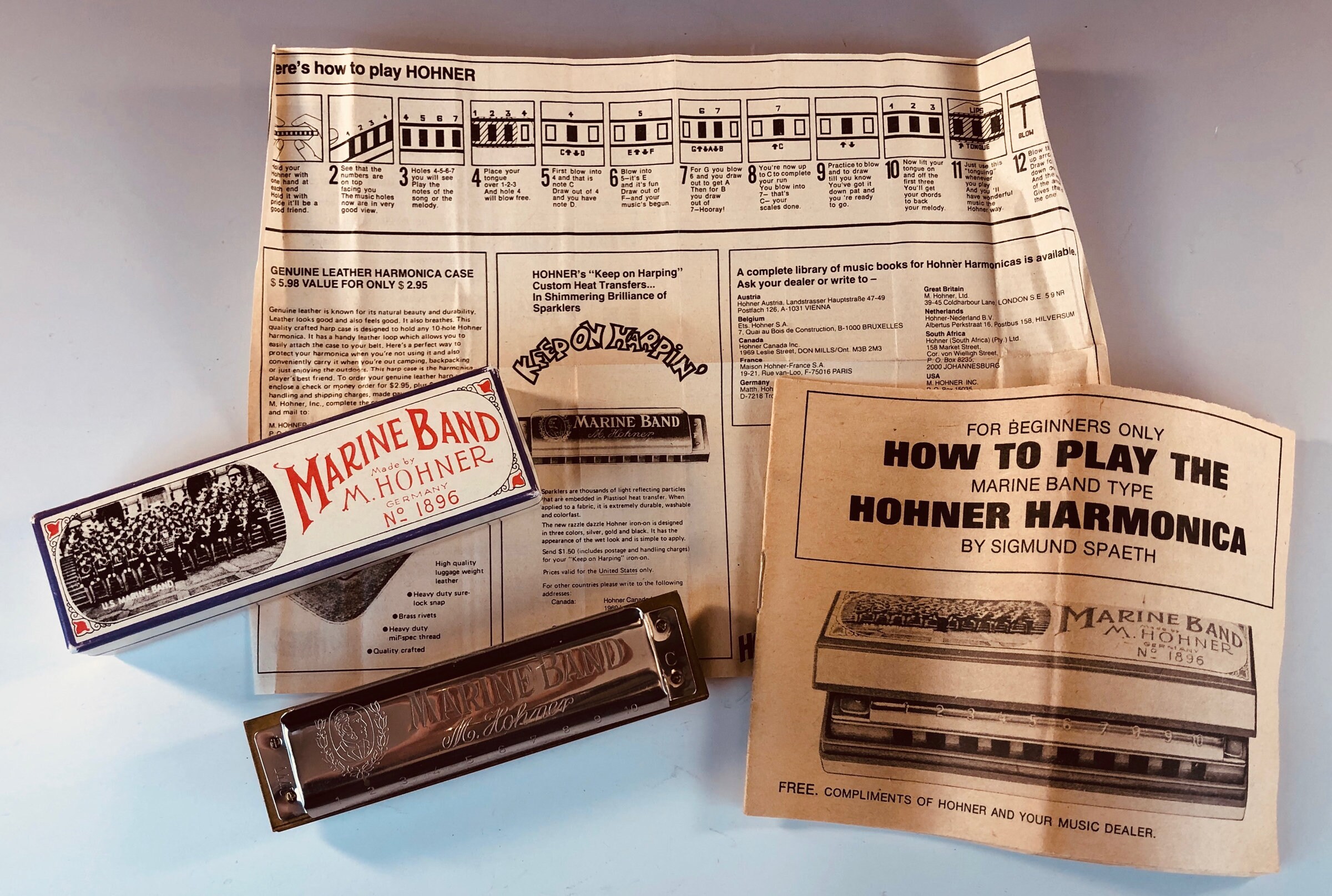 HOHNER MARINE BAND Harmonica with Box, Lesson Book, Instruction Insert