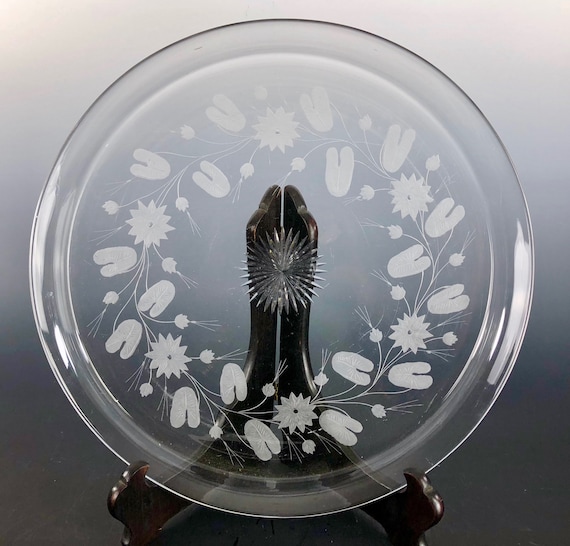Gorgeous Antique Later Georgian Engraved Glass Platter Water Lily with Lilypads Decoration
