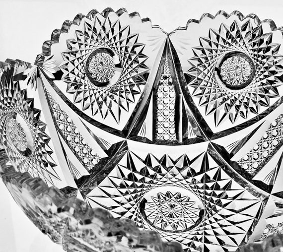 Antique American Brilliant Cut Glass LARGE Centerpiece Bowl 10" x 4.5" Tall
