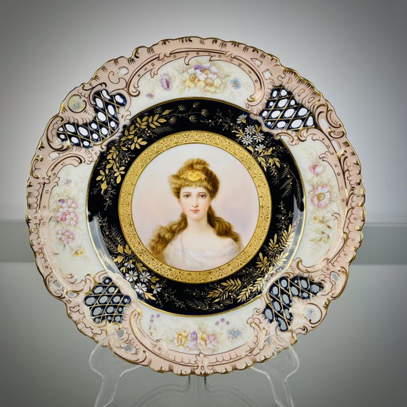 Porcelain Hand Painted Portrait Cabinet Plate French DIANA COOMANS No. 39
