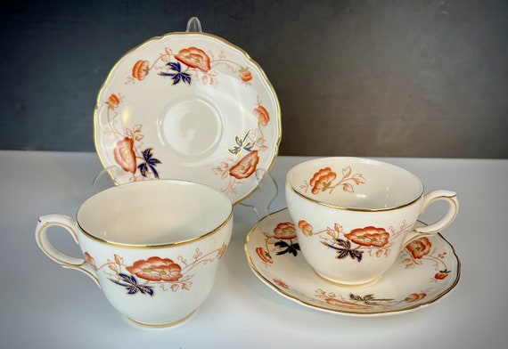 Royal Tunstall 2 Coffee Cups & Saucers CLOVELLY Pattern