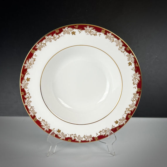 Vintage Royal Doulton Soup Plates 9" - WINTHROP Pattern - 6 PIECES