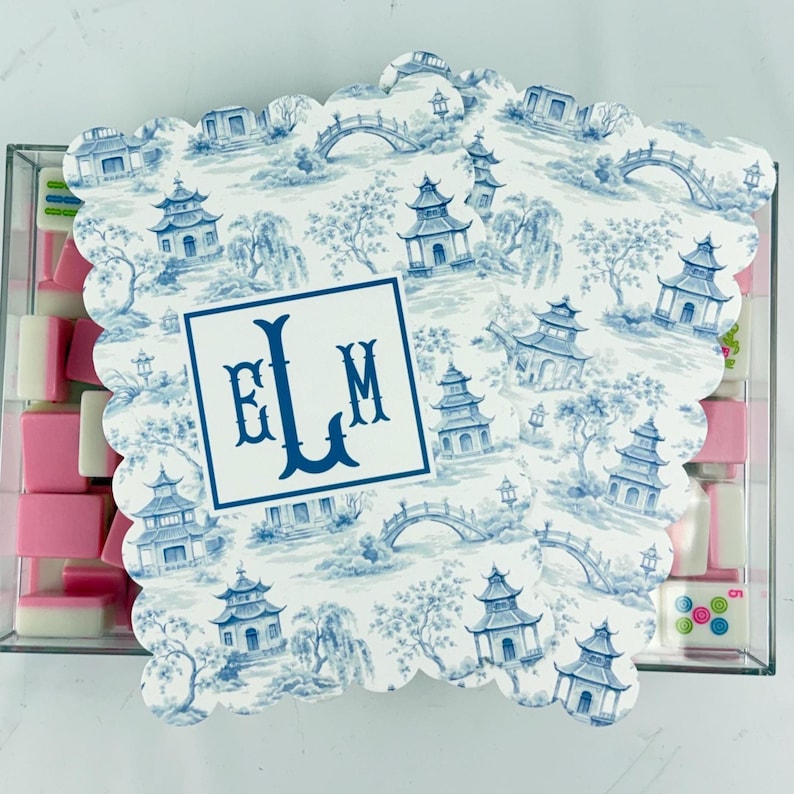 Mahjong Tile Shuffler Set with Scallop Edge • Personalized with Monogram, Name or Logo • Mahjongg Hostess Gift • Mahj Table Decor Bild 1