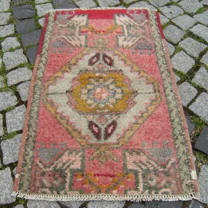 Vintage Turkish Anatolian Small Size Oushak Yastik Rug 20'' x 31'' Floor Rug, Hand Knotted Rug, Wool Pile Oushak Rug,