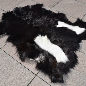 Angora Goatskin Rug 2&#39;2&#39;&#39; x 2&#39;9&#39;&#39;ft Leather Angora Goatskin Fur Rug Pelt Hide 100% Natural Goat Skin Rug