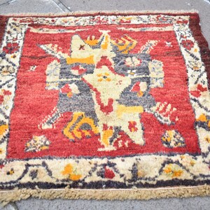 Vintage Turkish Bag Face Rug, 17&#39;&#39; x 18&#39;&#39; Anatolian Oushak Bag Face Rug, Organic Wool Rug, Hand-knotted Rug, Wall Hangings Rug, 44 x 48 cm