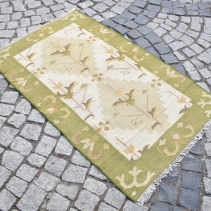Vintage Kilim Rug, 2'9'' x 4'7'' Feet, Vintage Anatolian Soft Colors Kilim Bohemian Kilim Rug, Flat Woven Kilim Rug,
