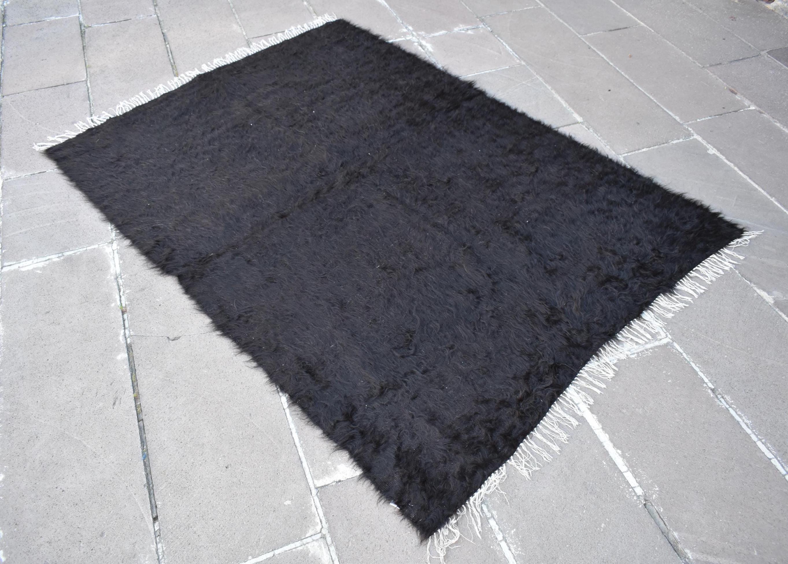 ヴィンテージ アンゴラ モヘア ラグ、51インチ x 69インチ アナトリア