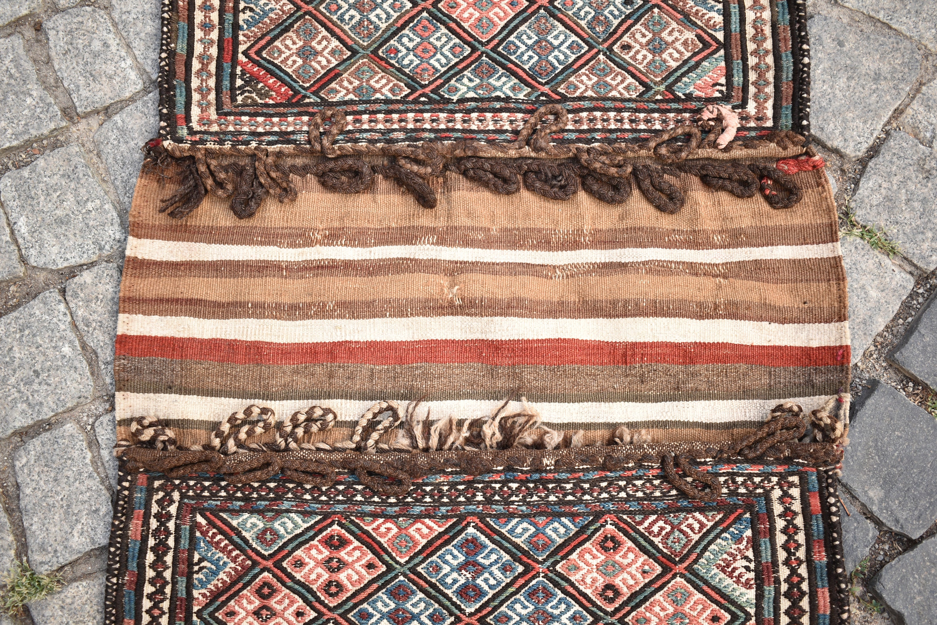 アンティーク コーカサス ヴェルネ キリム サドルバッグ ラグ、23