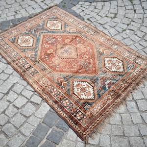 ヴィンテージ トルコ製ウールラグ、オーバーダイ クラレットレッド