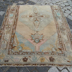 Vintage Anatolian Turkish Rug 42'' X 46'' Hand Woven Rug Faded Color Low Pile Oushak Rug 106 X 117 cm  Floor Rug Area Rug
