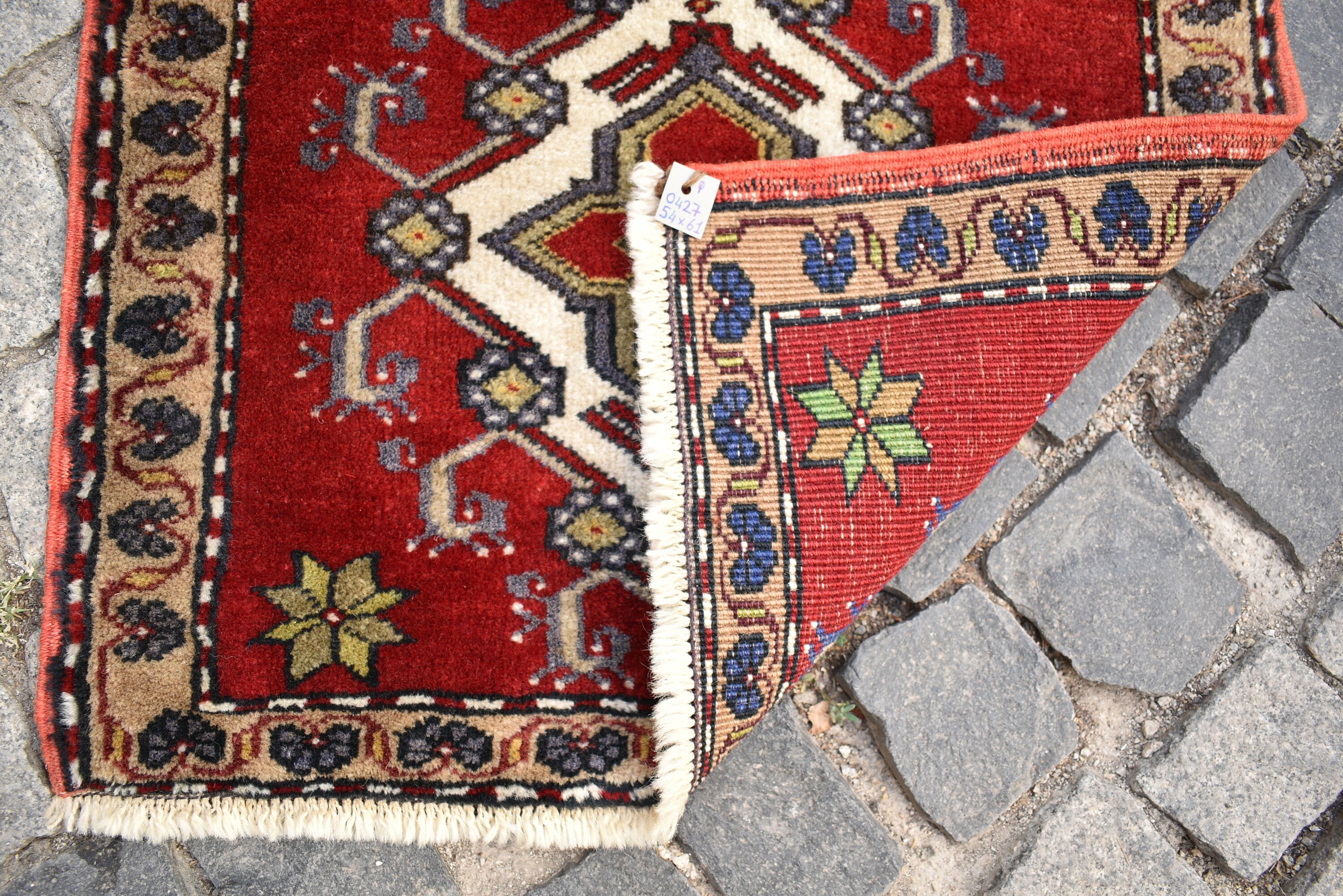 Vintage Turkish Wool Rug, Small Anatolian Area Carpet (24'' X 21