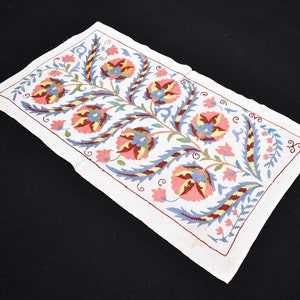 Uzbek Suzani Cover 1&#39;7 x 2&#39;9 ft Handmade Silk Embroidery Suzani Cover Home Decor Awesome Wall Hangings Suzani Cover