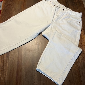 Vintage 1990s Levi’s 535 White Jeans Size 34